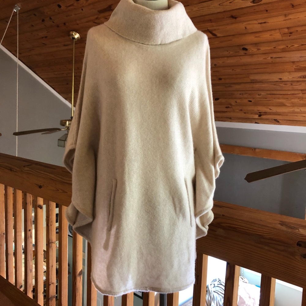 Pure Amici 100% Cashmere Poncho with Sleeves